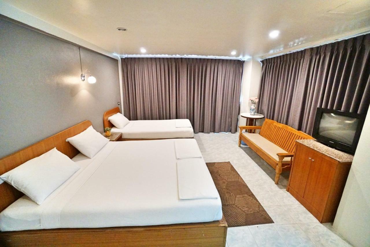 Chongko Guesthouse Phuket Екстериор снимка
