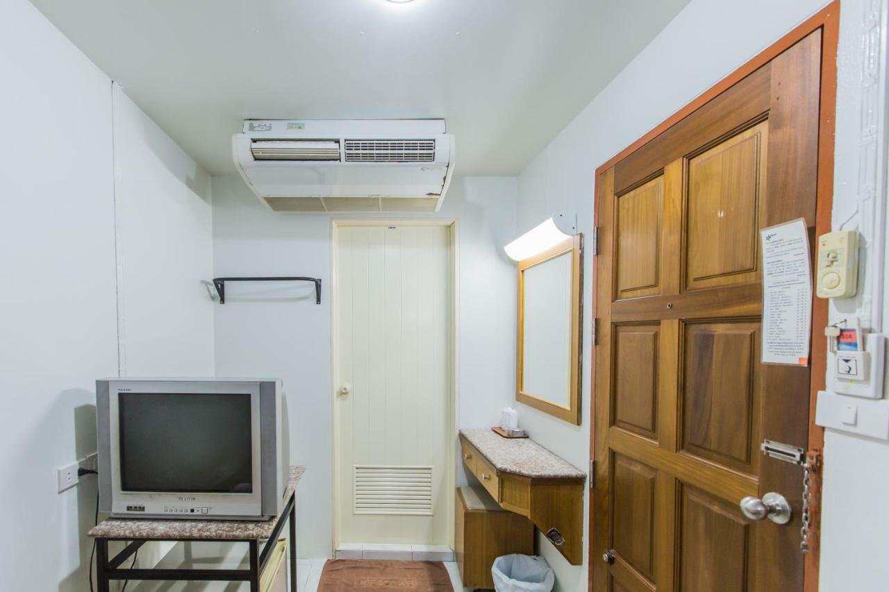 Chongko Guesthouse Phuket Екстериор снимка