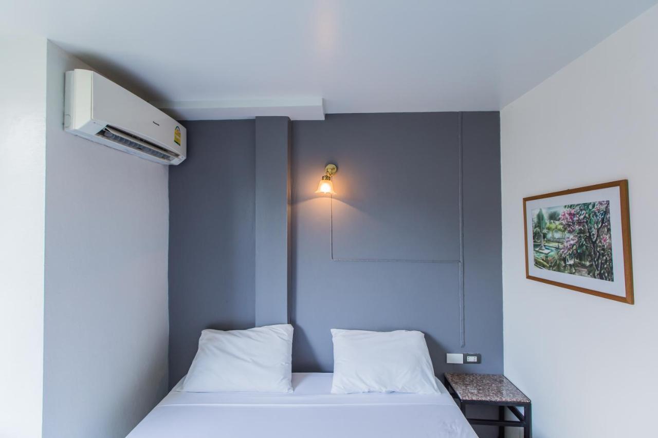 Chongko Guesthouse Phuket Екстериор снимка